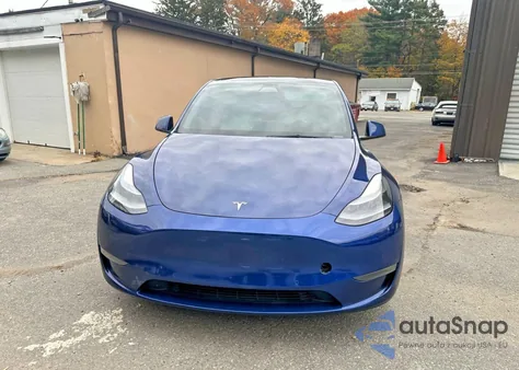 2021 Tesla Model Y z USA, uszkodzony, nr VIN 5YJYGDEF1MF140908